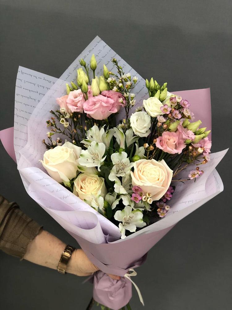 Букет цветов из: Альстромерии, Розы и Лизиантусы в Воздвиженском Ставропольского края