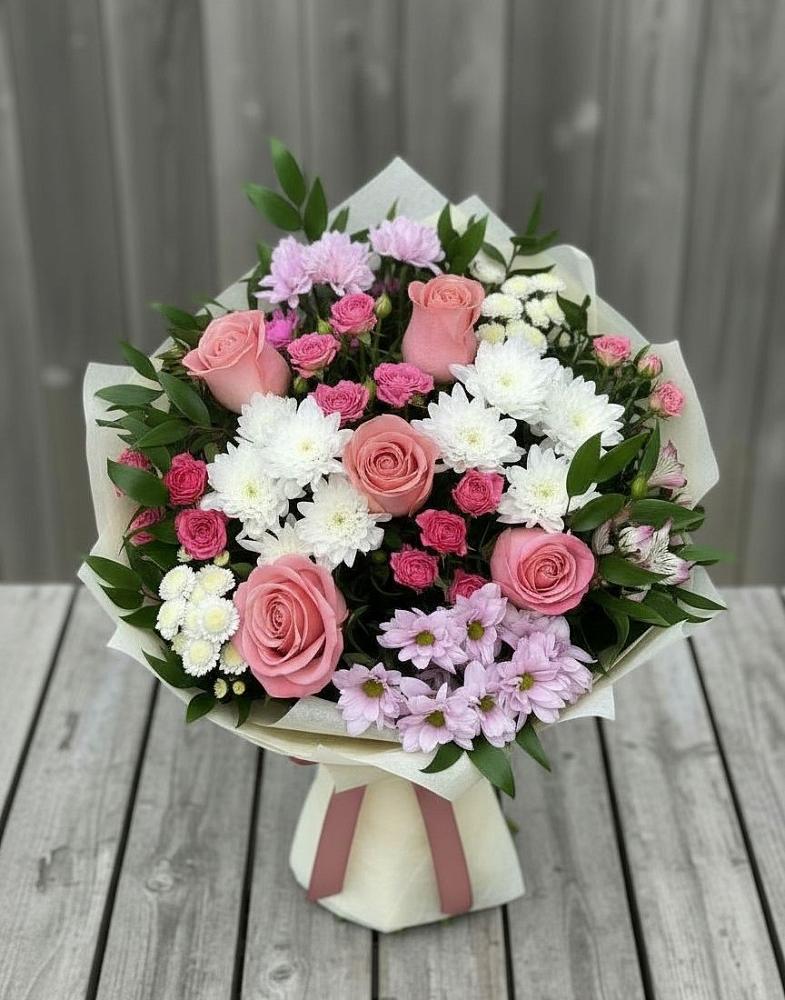 Букет цветов из: Альстромерии, Гвоздики, Розы и Хризантемы в Воздвиженском Ставропольского края