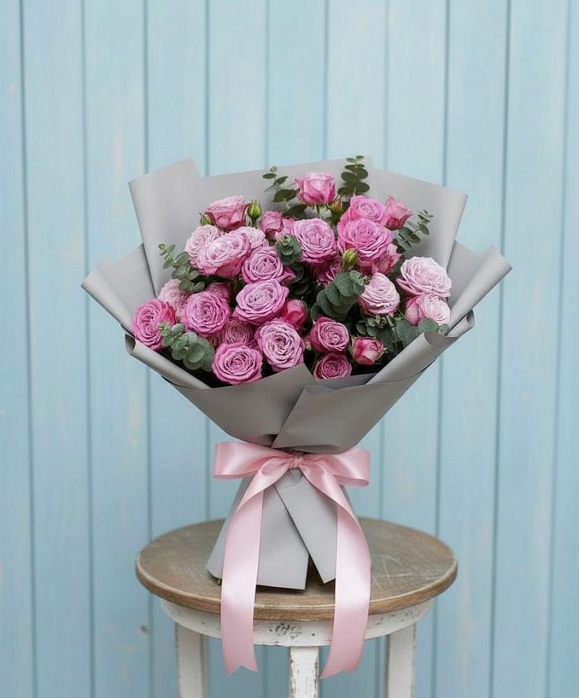 Букет цветов из: Розы в Воздвиженском Ставропольского края