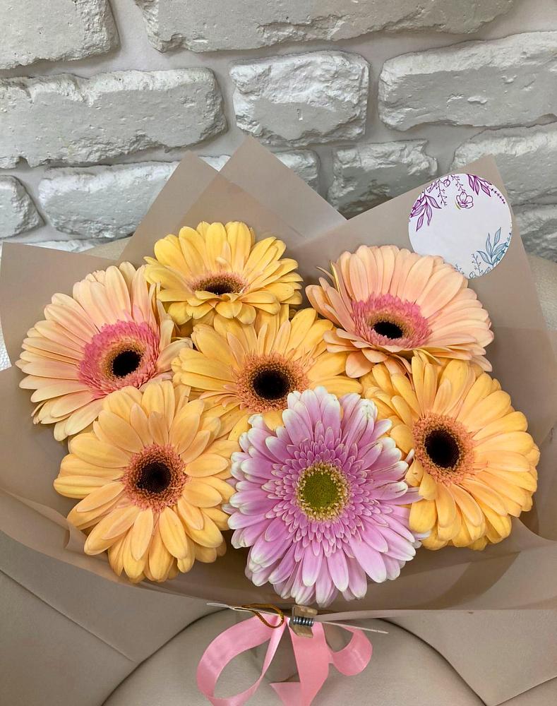Букет цветов из: Герберы в Воздвиженском Ставропольского края