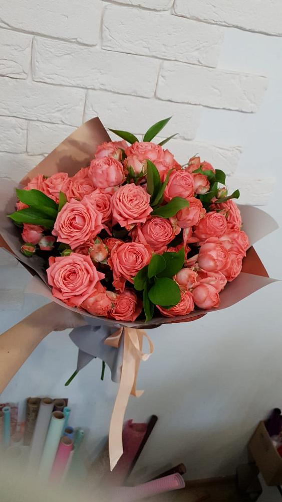 Букет цветов из: Розы в Воздвиженском Ставропольского края