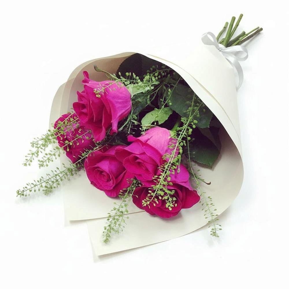 Букет цветов из: Розы в Воздвиженском Ставропольского края