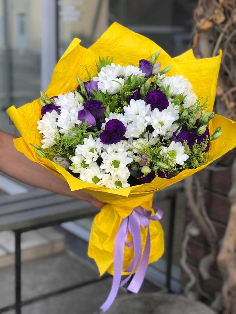 Букет цветов из: Ирисы, Хризантемы и Ромашки в Воздвиженском Ставропольского края