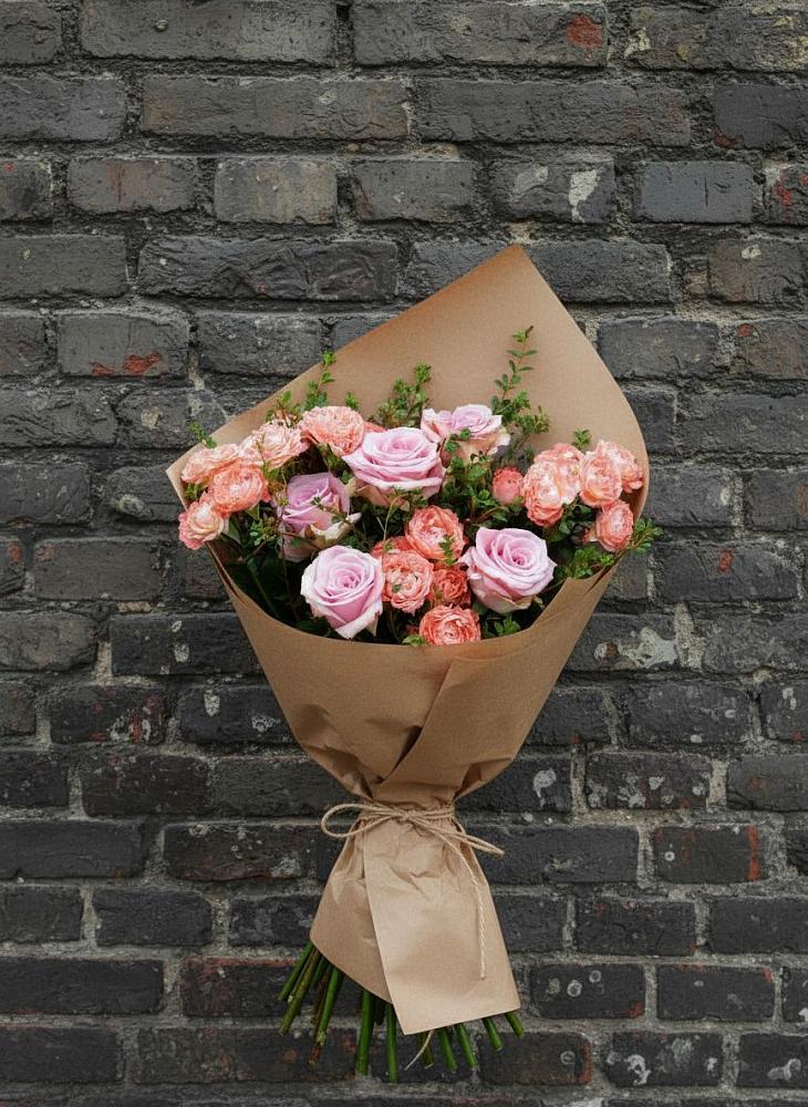 Букет цветов из: Розы в Воздвиженском Ставропольского края