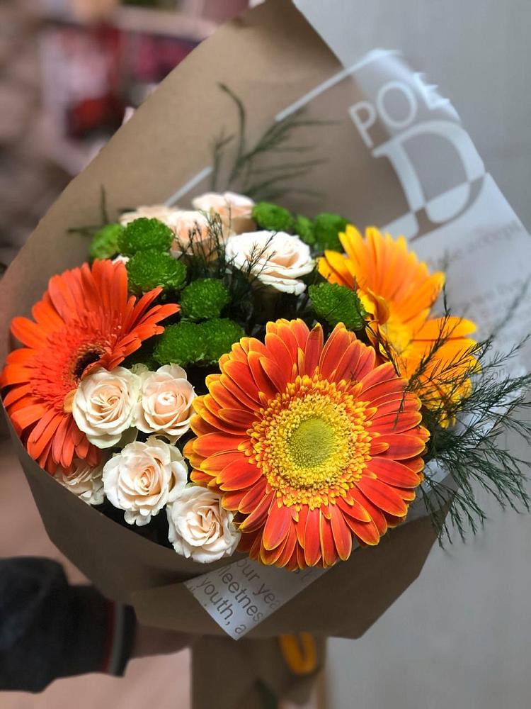 Букет цветов из: Герберы, Хризантемы и Розы в Воздвиженском Ставропольского края