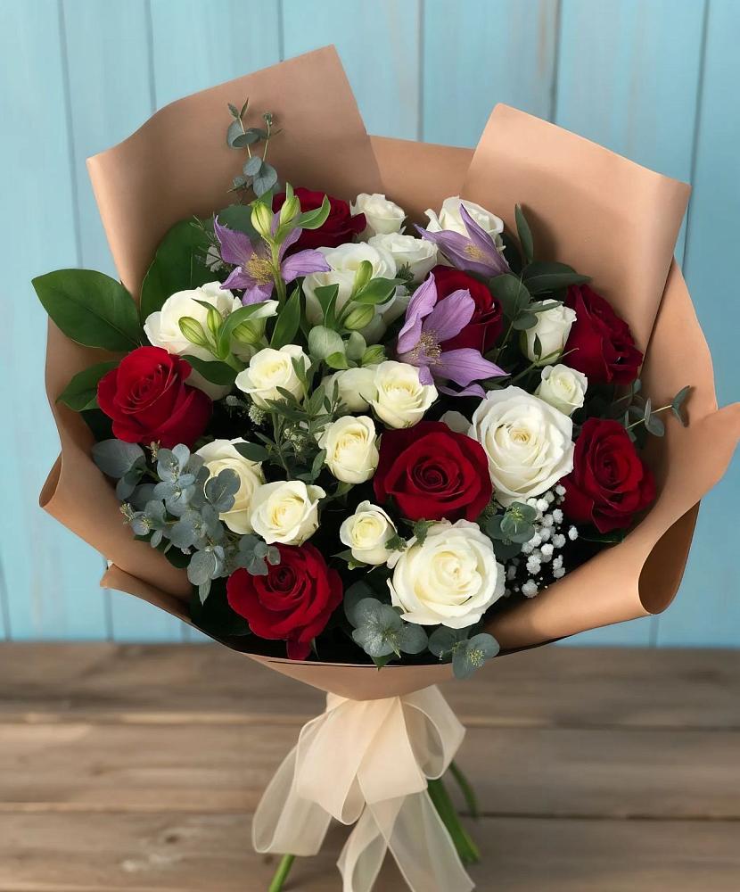 Букет цветов из: Розы и Альстромерии в Воздвиженском Ставропольского края